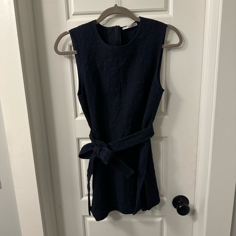 MM Lafleur Navy Blue Sleeveless Blouse waist tie Size 8